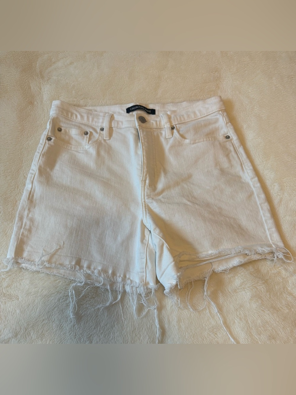 Calvin Klein White Frayed Hem Women's Denim Shorts, Size 27